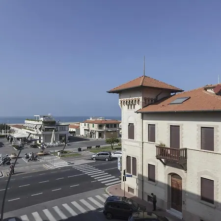 Residence Il Patriarca Viareggio Exterior photo